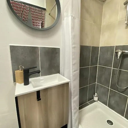 Place D'armes Studio 5' Train/ Port/ Stade/ 10' Plage Wifi Apartment