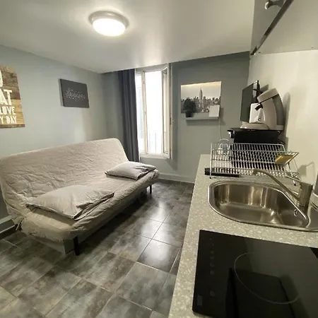 Place D'armes Studio 5' Train/ Port/ Stade/ 10' Plage Wifi Apartment Toulon